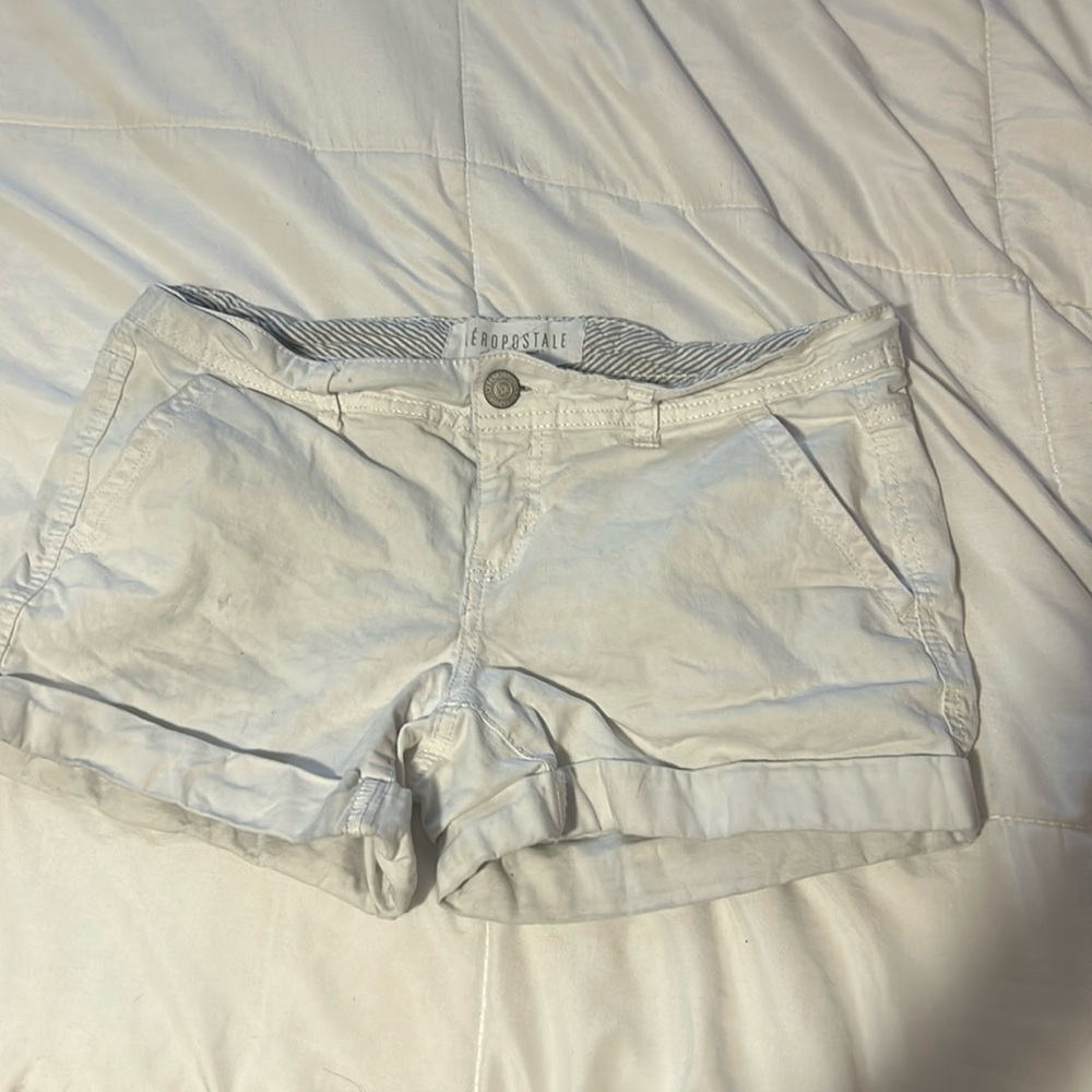 White Aeropostale shorts size 6